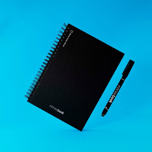 STARTER KIT INFINITEBOOK A5. Kit composto um "Infinitebook", kit de limpeza, marcador e suporte de marcador