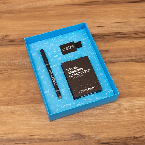STARTER KIT INFINITEBOOK A5 PLANNER TEXTURE. Kit composto por “Infinitebook” com capa dura, 1 kit de limpeza, 1 marcador e 1 suporte para esferográfica