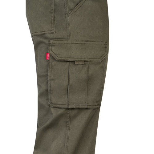 VL LUGH. Calças stretch multibolsos (240g/m²) em algodão (46%), EME (38%) e poliéster (16%)