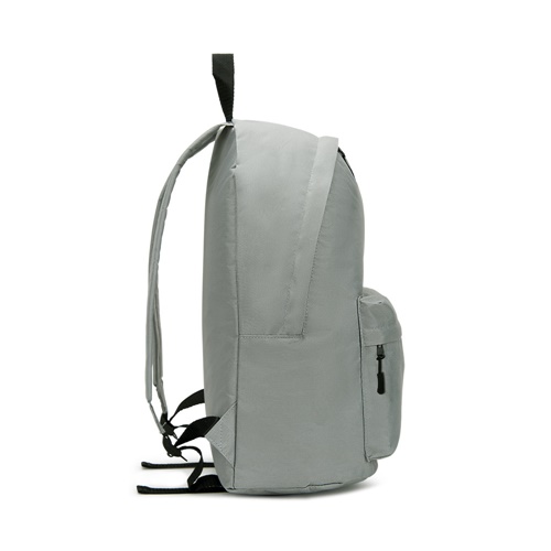 ROSARIO. Mochila clássica com um design intemporal em poliéster reciclado 600D