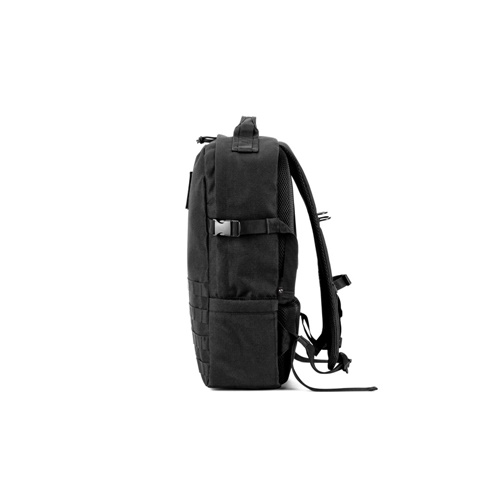 EDINBURGH BPACK. Mochila estilo militar em poliéster reciclado 600D, de alta densidade e forro em poliéster reciclado 210D 17'3"