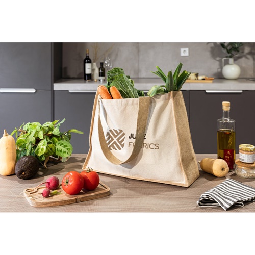 HELSINQUE. Saco em canvas (320g/m²), com fundo e laterais em juta laminada (350 g/m²) de tons naturais