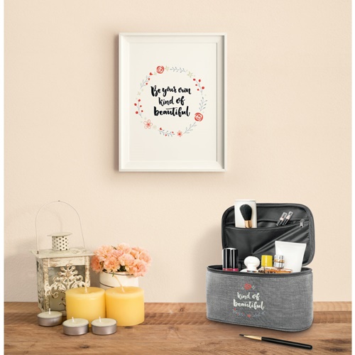 ELIZA. Necessaire em 300D de alta densidade