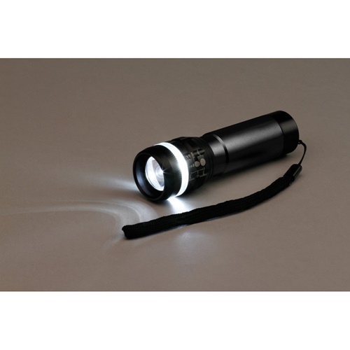 ZOOMIN. Lanterna em alumínio com função zoom com 3 modos de luz