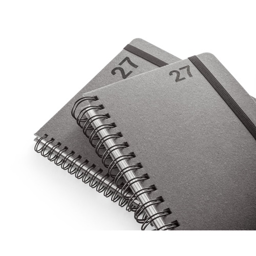 SIMMEL B5. Agenda B5, com argolas, em pele (58% reciclada)