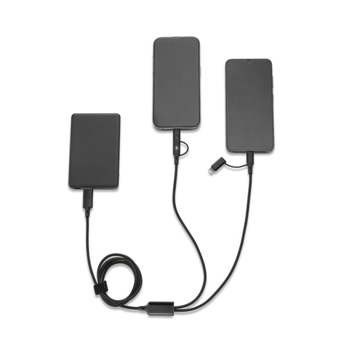 BERTOZZI. Cabo USB super rápido 6 em 1 em alumínio reciclado (20%) e PET reciclado (4%)