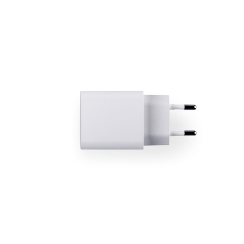 WEGENER. Adaptador de corrente com porta USB-A 18W e USB-C 20W em ABS reciclado (100% rABS)