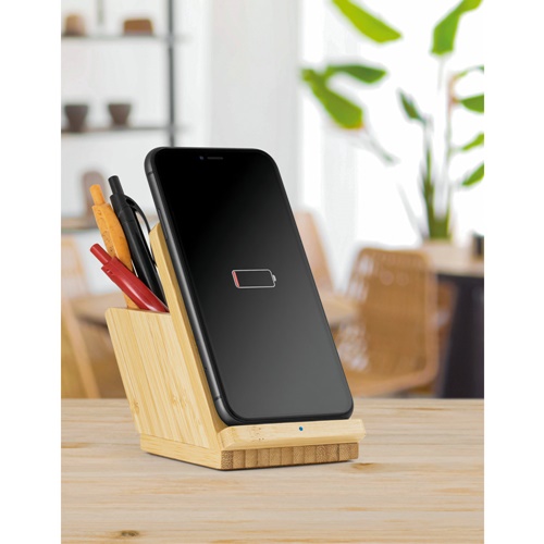 LEAVITT. Suporte para smartphone e porta esferográficas com carregador wireless rápido 10W em bambu