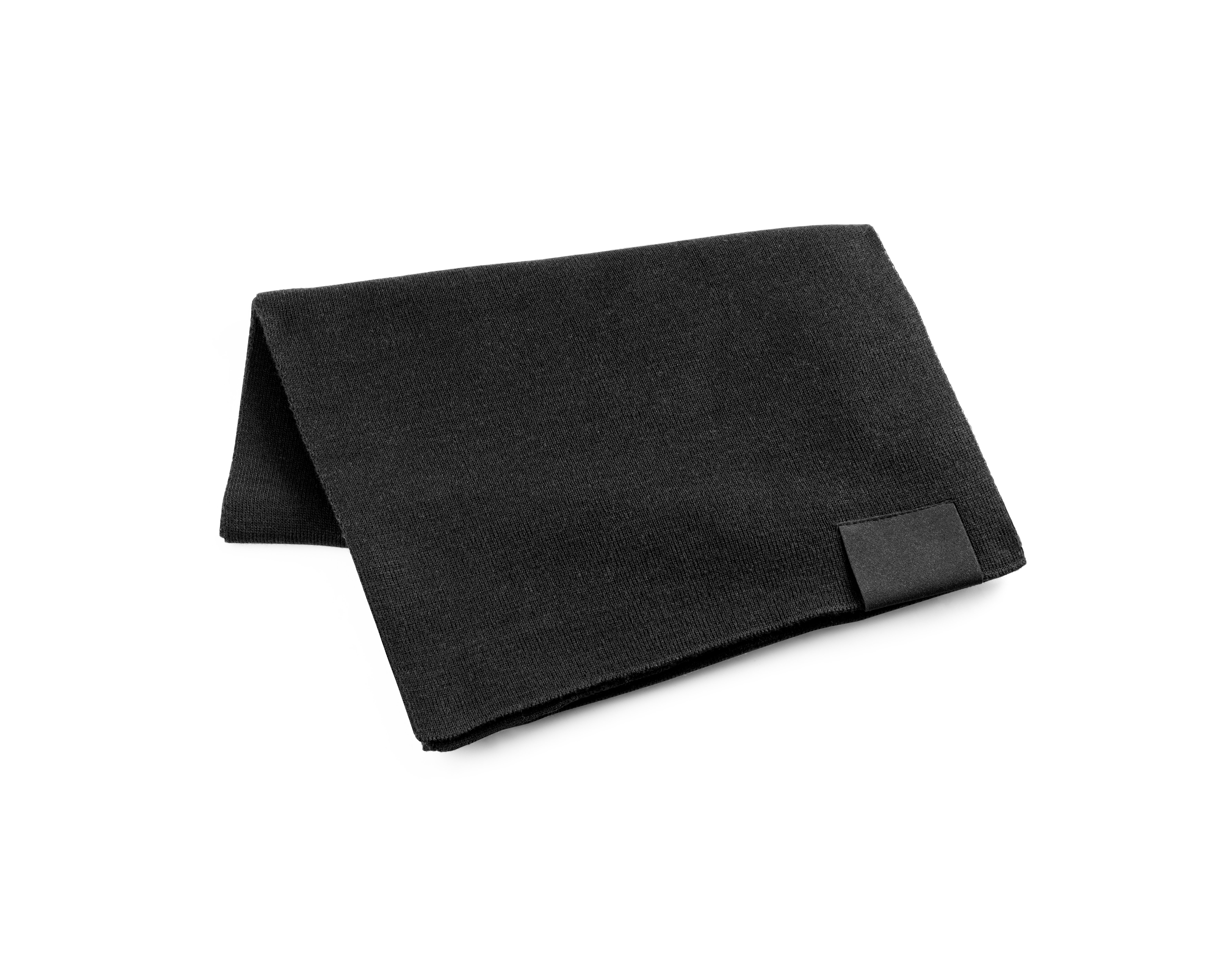 SERENITY. Cachecol em poliéster reciclado (100% rPET) com um detalhe costurado para personalização